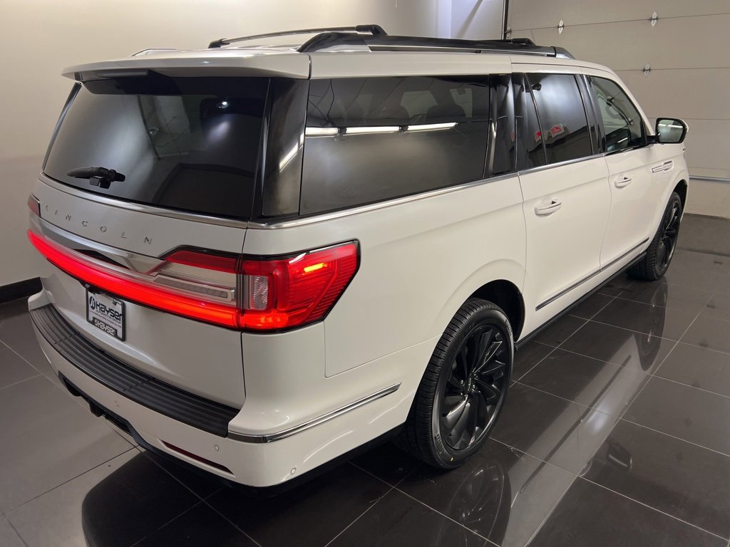 Used 2020 Lincoln Navigator L Reserve w/ Equipment Group 208A Reserve image 6