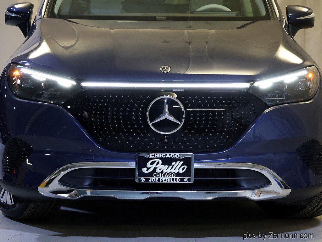 Used 2023 Mercedes-Benz EQE 350+ 4MATIC SUV w/ Exclusive Trim Package image 6