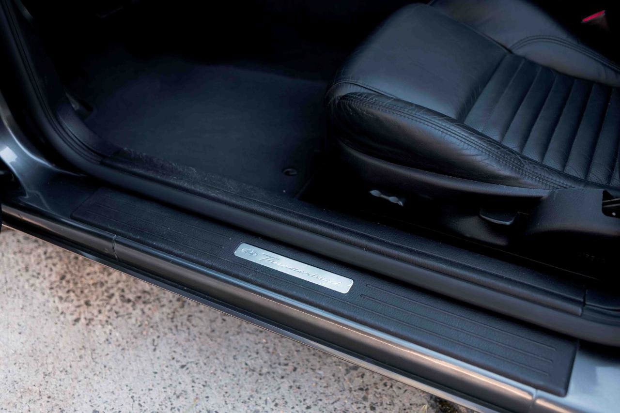 Used 2003 Ford Thunderbird Deluxe image 47