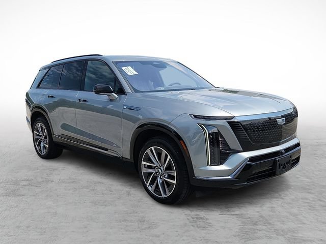 Certified 2026 Cadillac Vistiq Sport w/ LPO, Floor Liner Package AWD/4WD image 3
