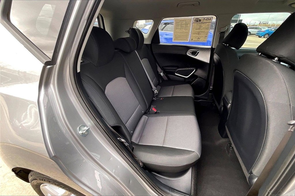 Certified 2022 Kia Soul LX w/ Technology Package image 26