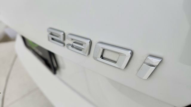 Used 2025 BMW 230i xDrive Coupe w/ Premium Package image 17