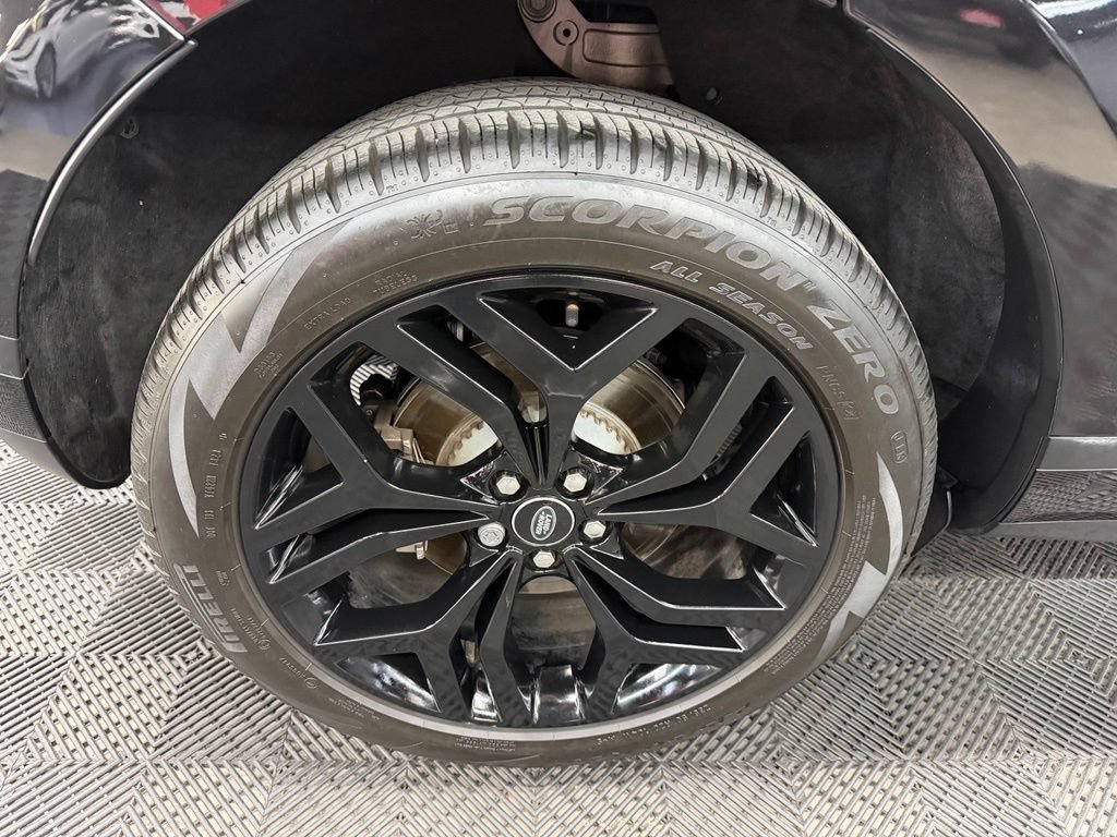 Used 2021 Land Rover Range Rover Evoque SE AWD/4WD image 19
