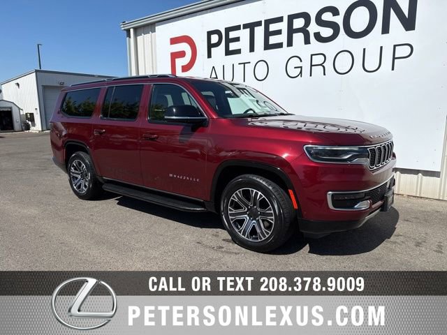 Used 2024 Jeep Wagoneer L Series II w/ Flexible Seating Group AWD/4WD image 2