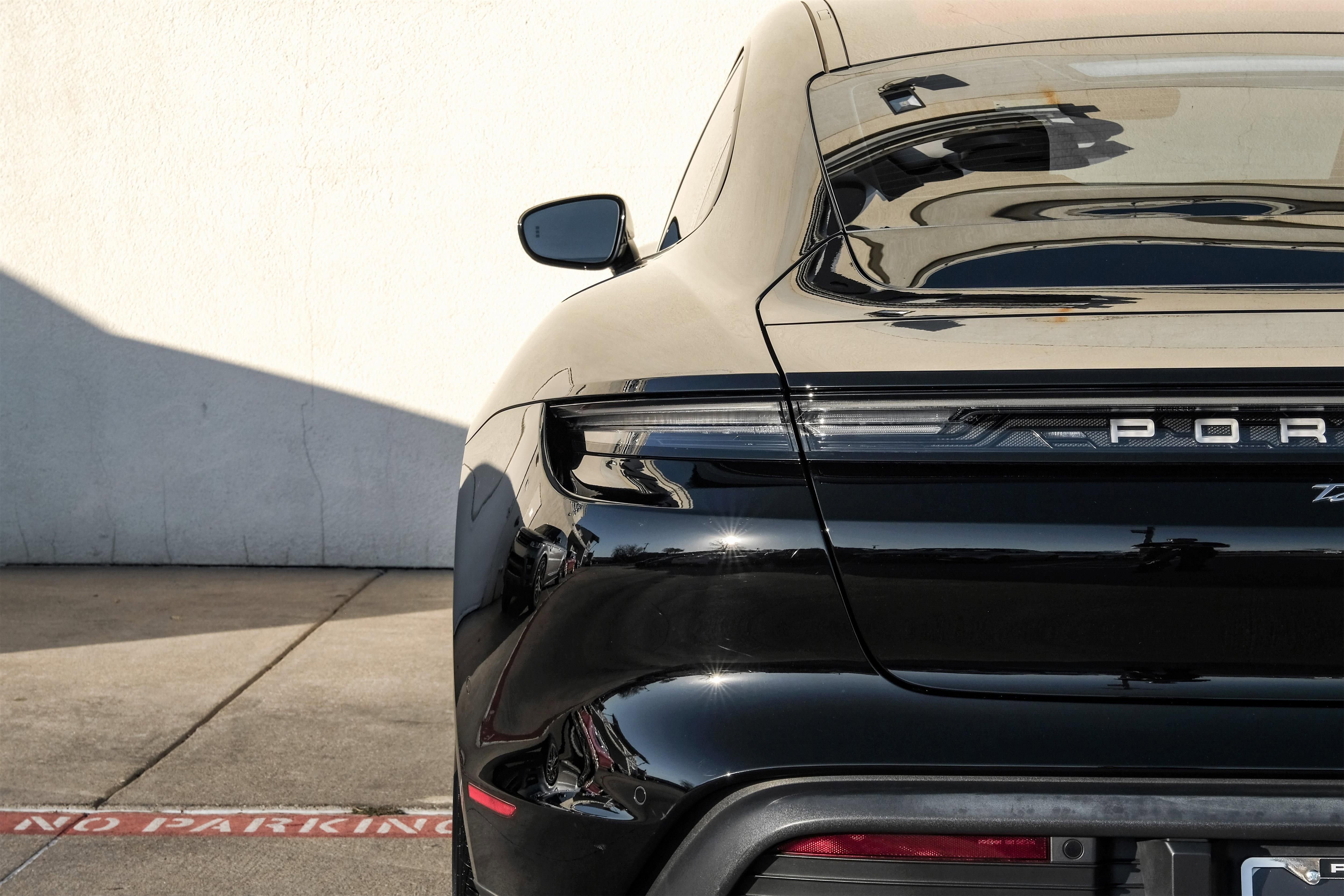 Used 2021 Porsche Taycan image 47