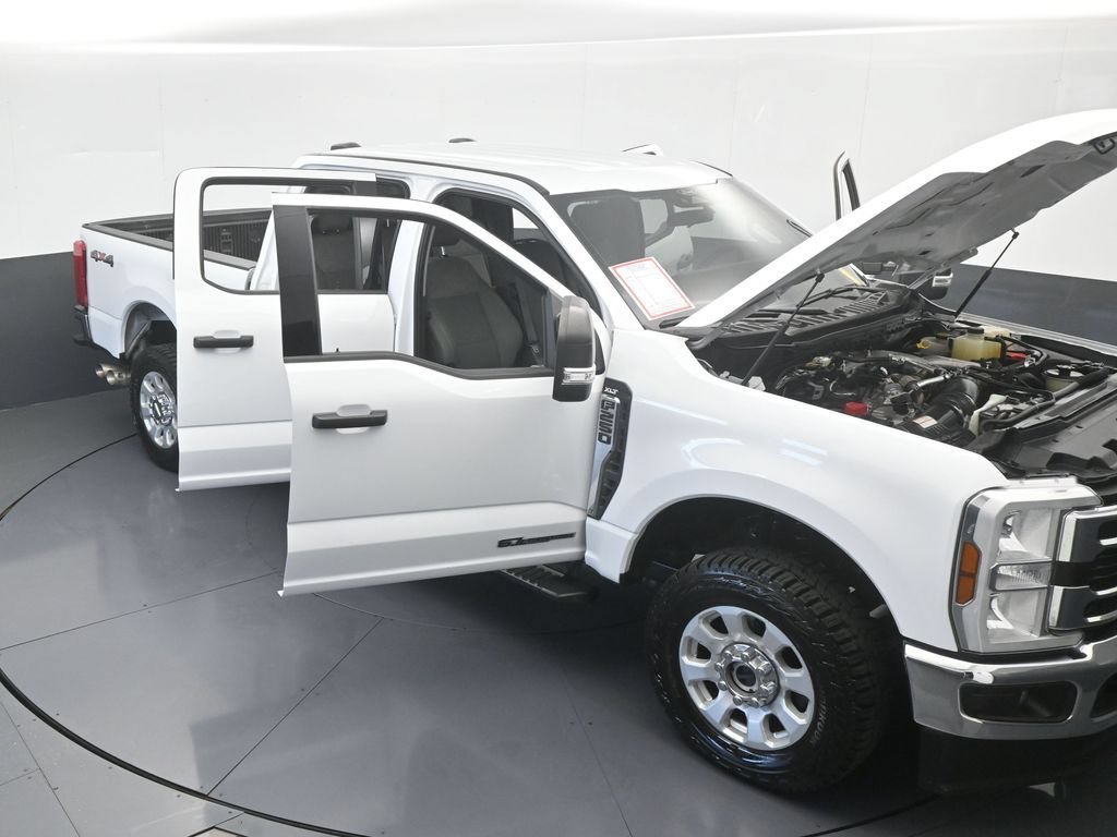 Used 2024 Ford F250 XLT AWD/4WD image 69