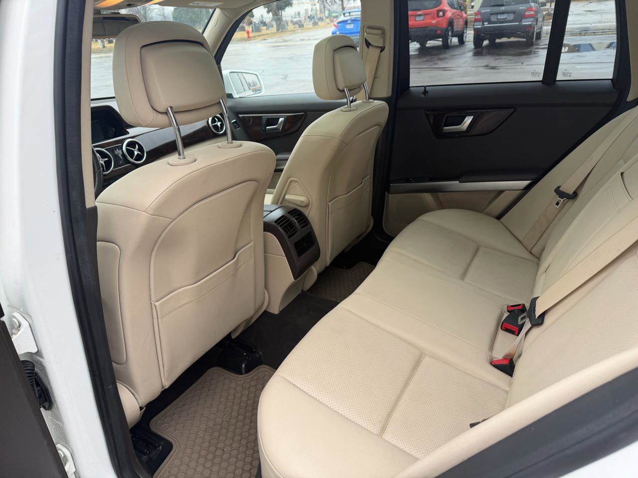 Used 2015 Mercedes-Benz GLK 350 4MATIC image 13