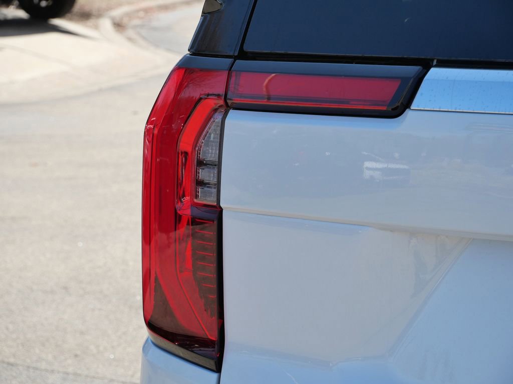 New 2026 GMC Yukon XL Denali w/ Denali Reserve Package image 11