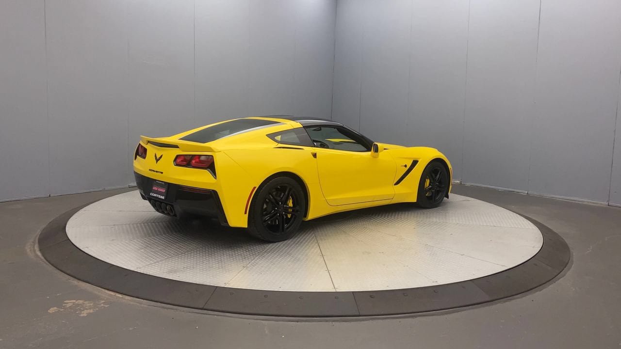 Used 2016 Chevrolet Corvette Stingray Coupe w/ 2LT Preferred Equipment Group RWD image 5