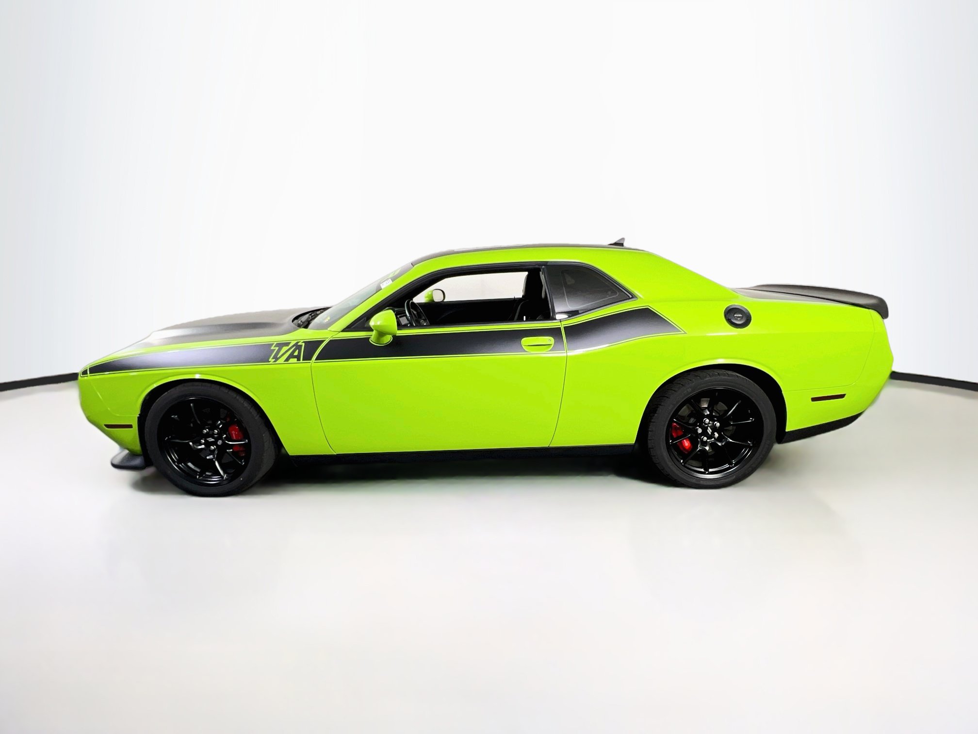 Used 2023 Dodge Challenger R/T w/ T/A Package RWD image 8