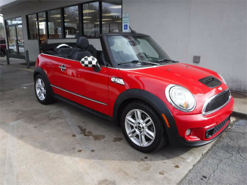 Used 2011 MINI Cooper S image 1