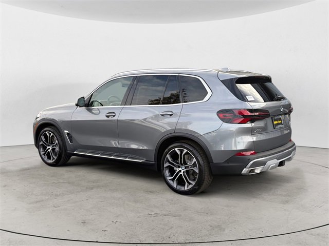 New 2026 BMW X5 xDrive40i w/ Executive Package image 5