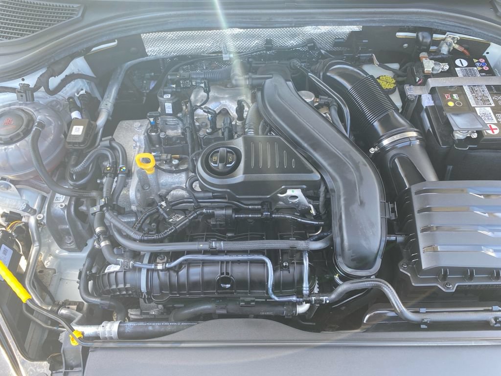 Used 2023 Volkswagen Jetta SE FWD image 31