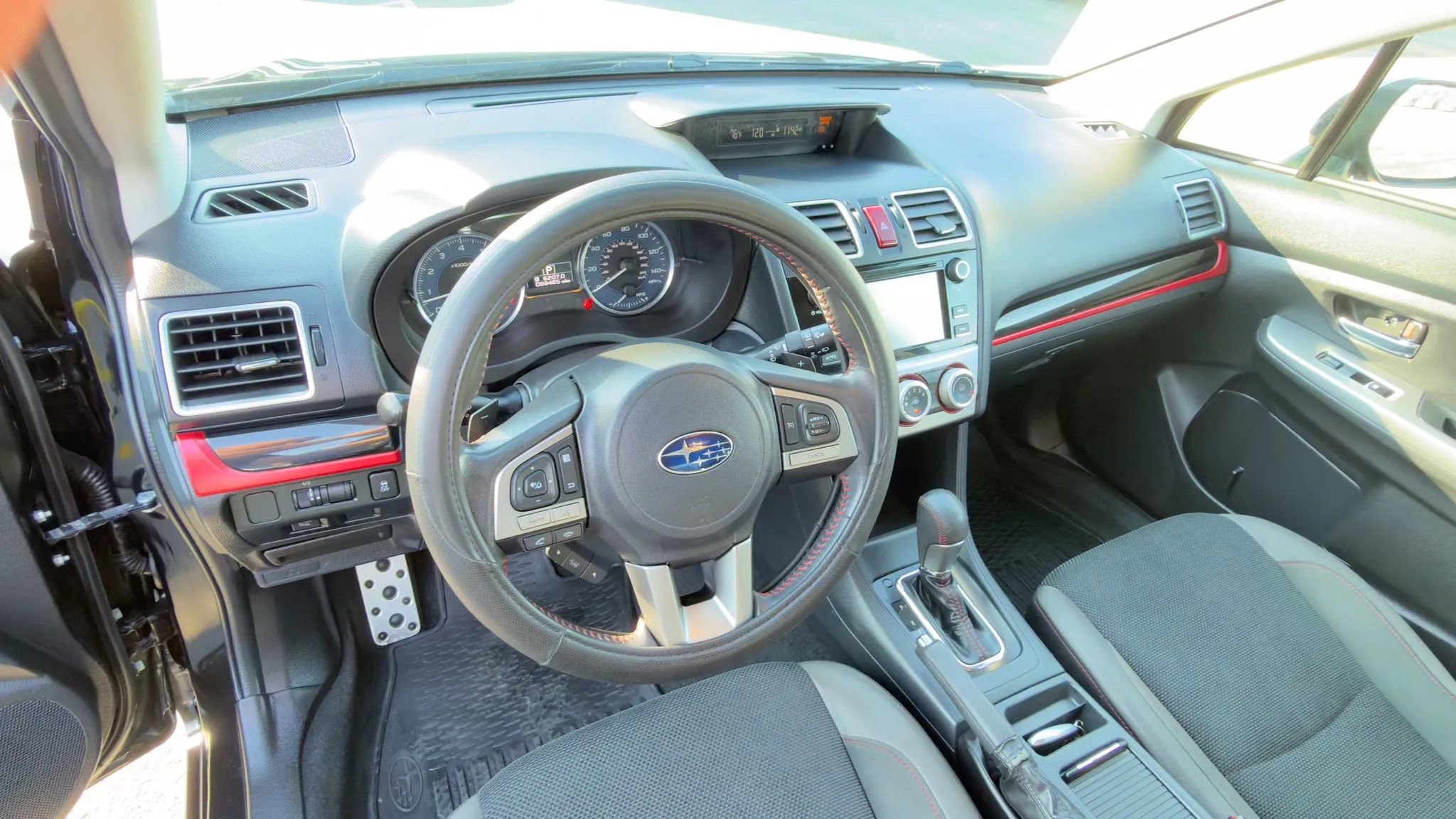 Used 2017 Subaru Crosstrek 2.0i Premium w/ Special Edition AWD/4WD image 16