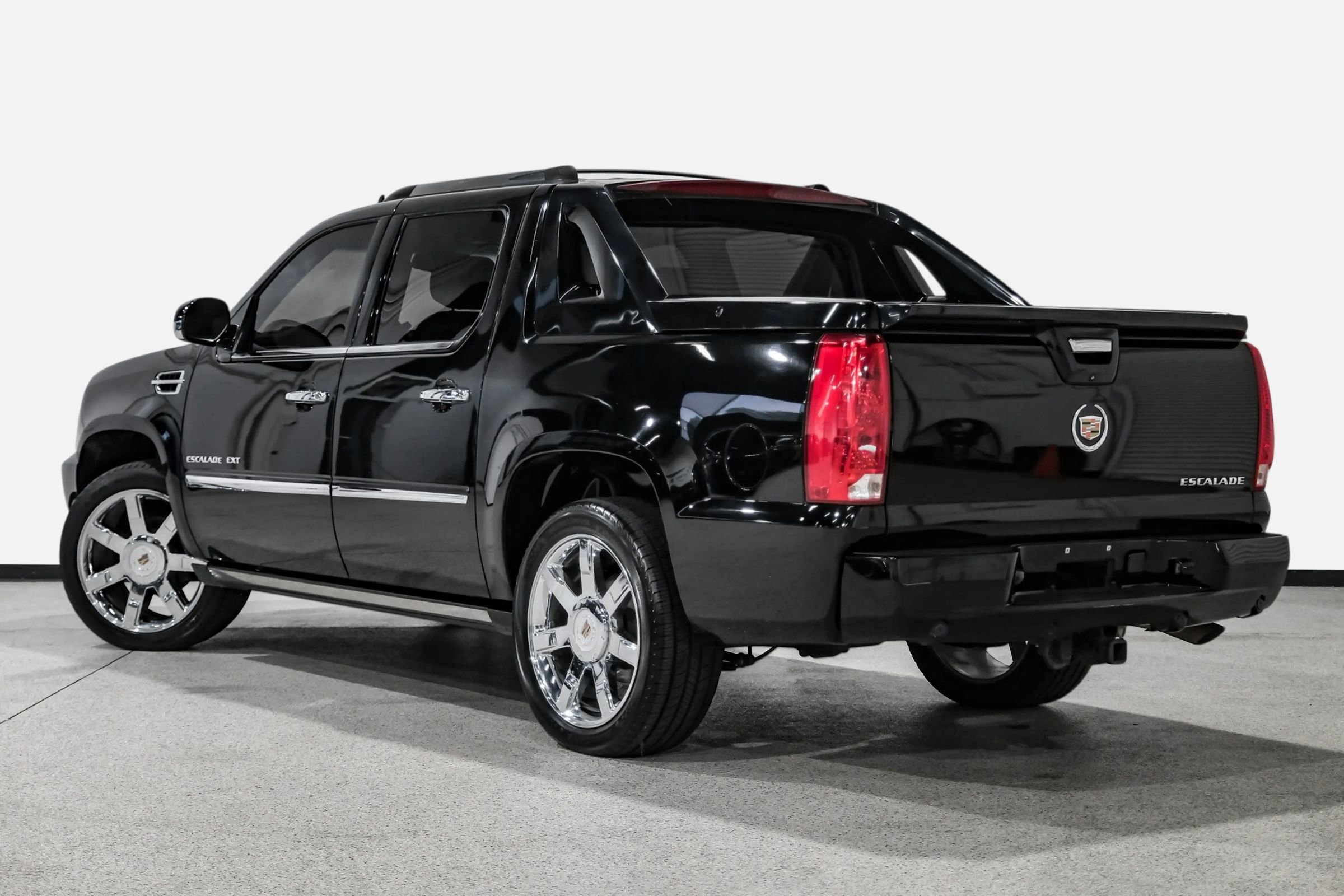 Used 2013 Cadillac Escalade EXT Premium AWD/4WD image 8
