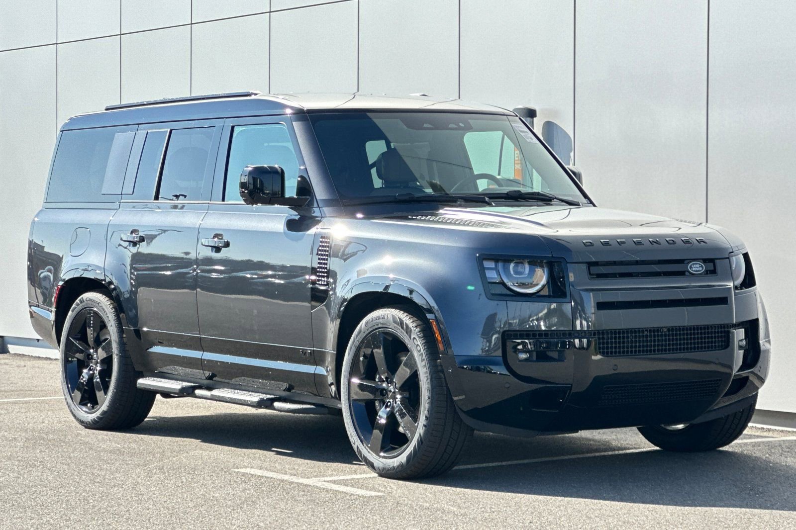 New 2026 Land Rover Defender 130 V8 image 7