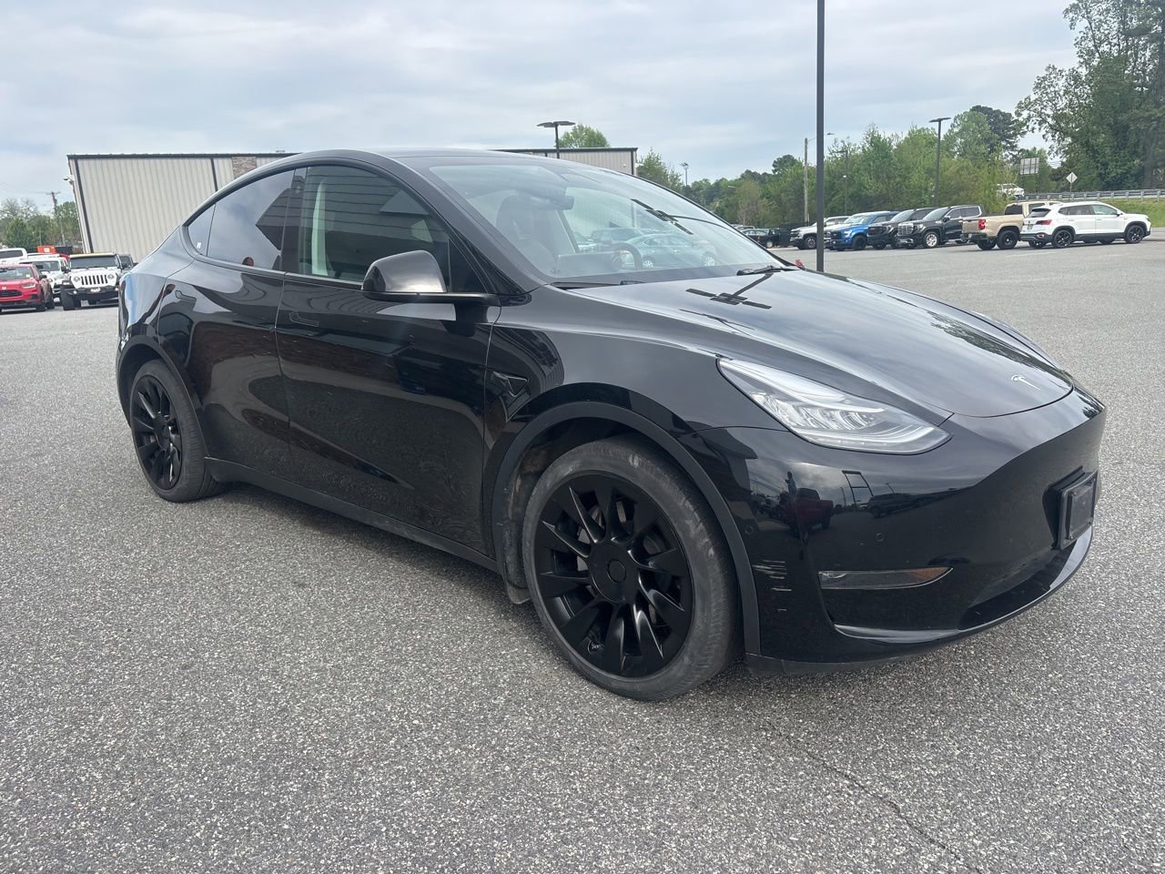 Used 2021 Tesla Model Y Long Range image 8