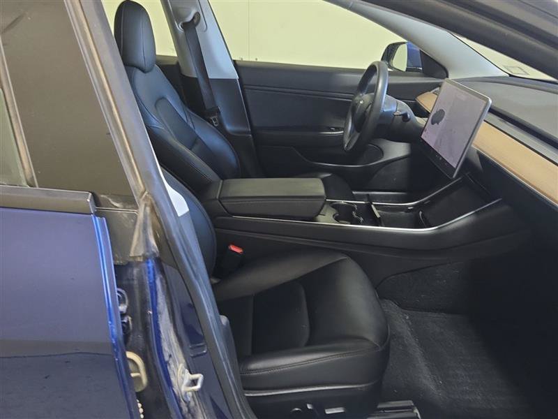 Used 2020 Tesla Model 3 Long Range AWD/4WD image 5