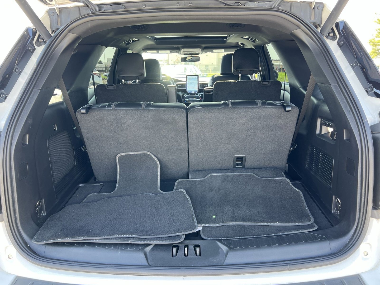 Used 2023 Ford Explorer ST w/ Equipment Group 401A image 27