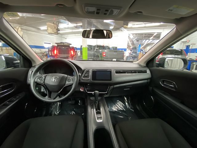 Used 2017 Honda HR-V EX image 28