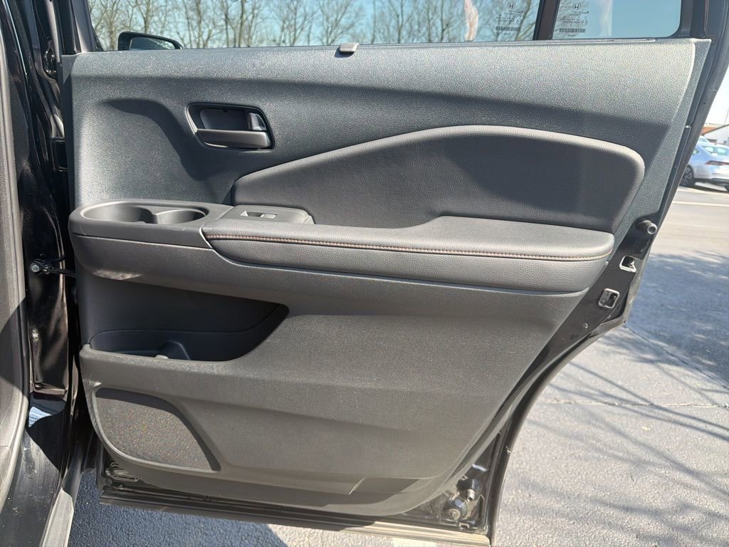 Used 2023 Honda Passport TrailSport image 24