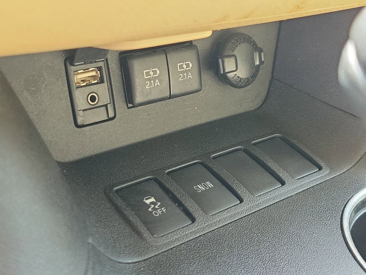 Used 2017 Toyota Highlander XLE image 29