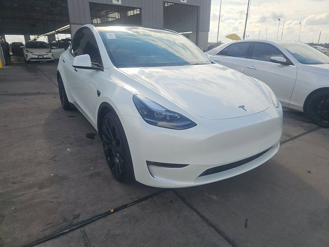 Used 2022 Tesla Model Y Performance image 11