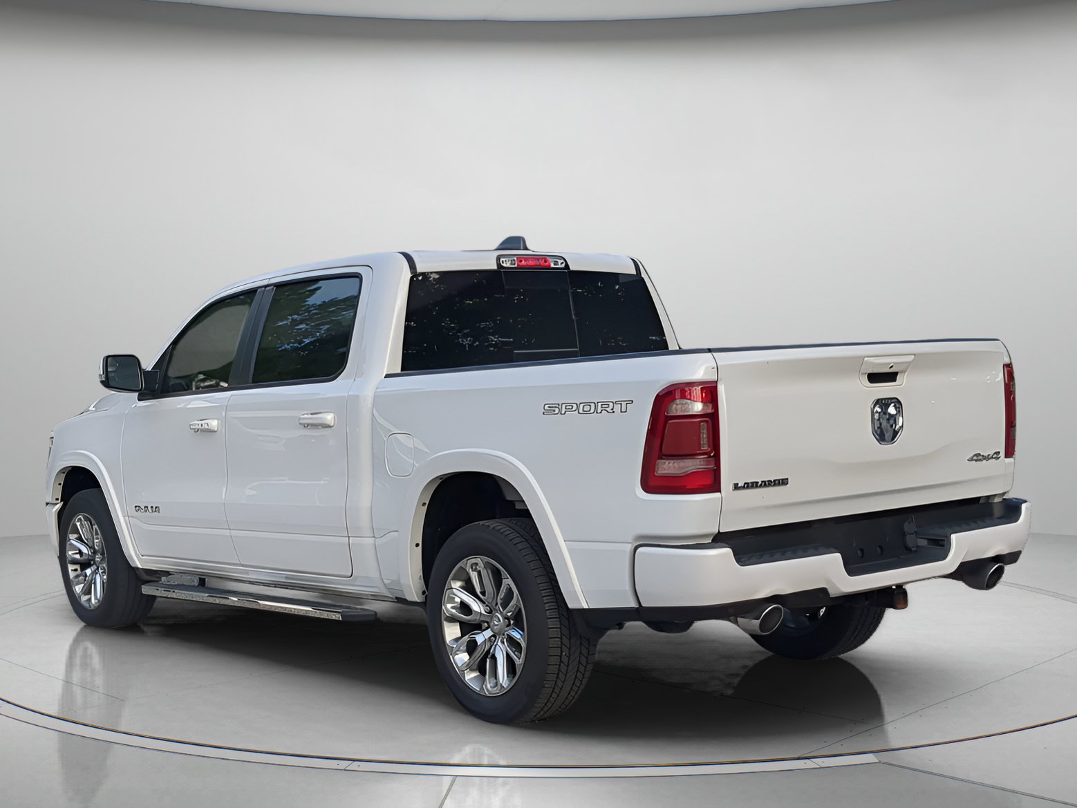 Used 2022 RAM 1500 Laramie w/ Sport Appearance Package AWD/4WD image 42