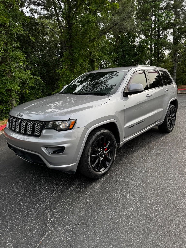 Used 2019 Jeep Grand Cherokee Altitude