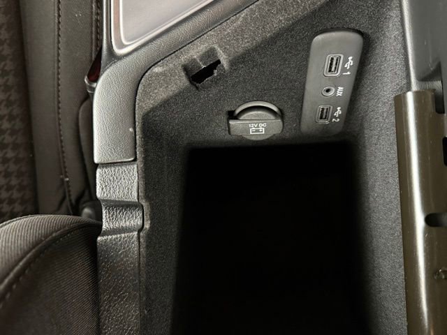 Used 2023 Dodge Challenger SXT w/ Blacktop Package image 23