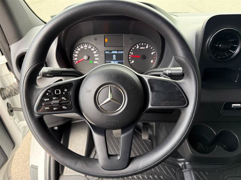Used 2019 Mercedes-Benz Sprinter 144 Cargo image 33