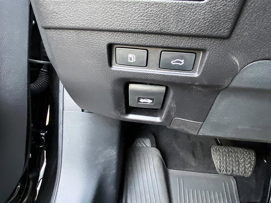 Used 2024 Lexus ES 350 w/ Premium Package image 27