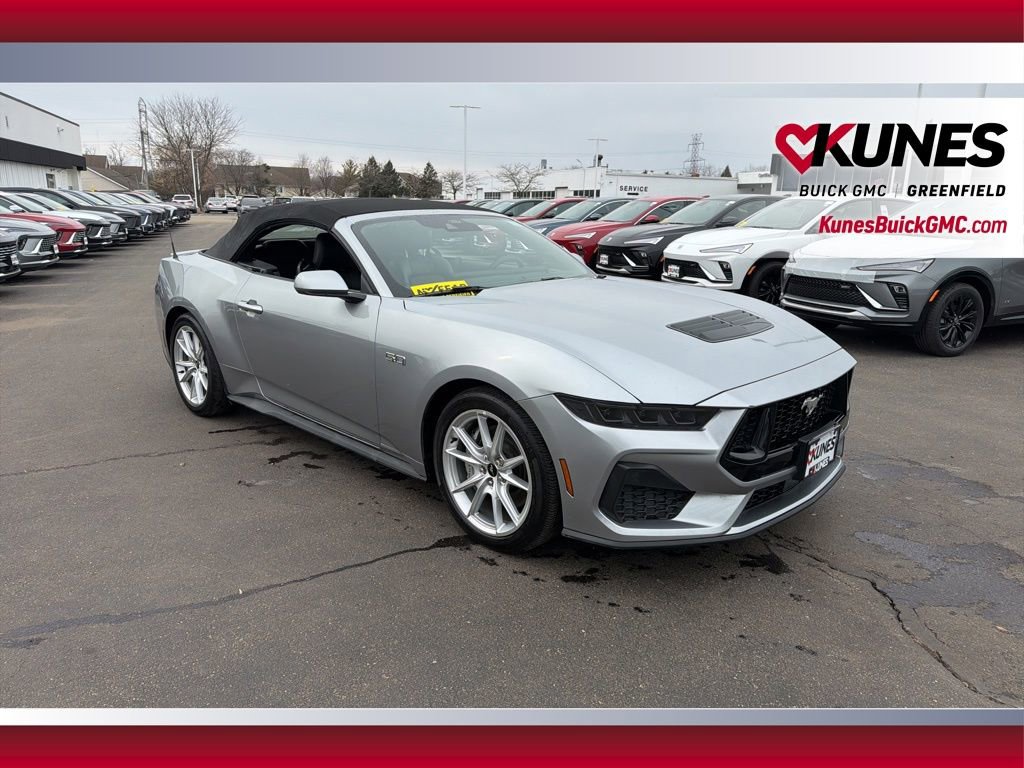 Used 2025 Ford Mustang GT Premium image 14