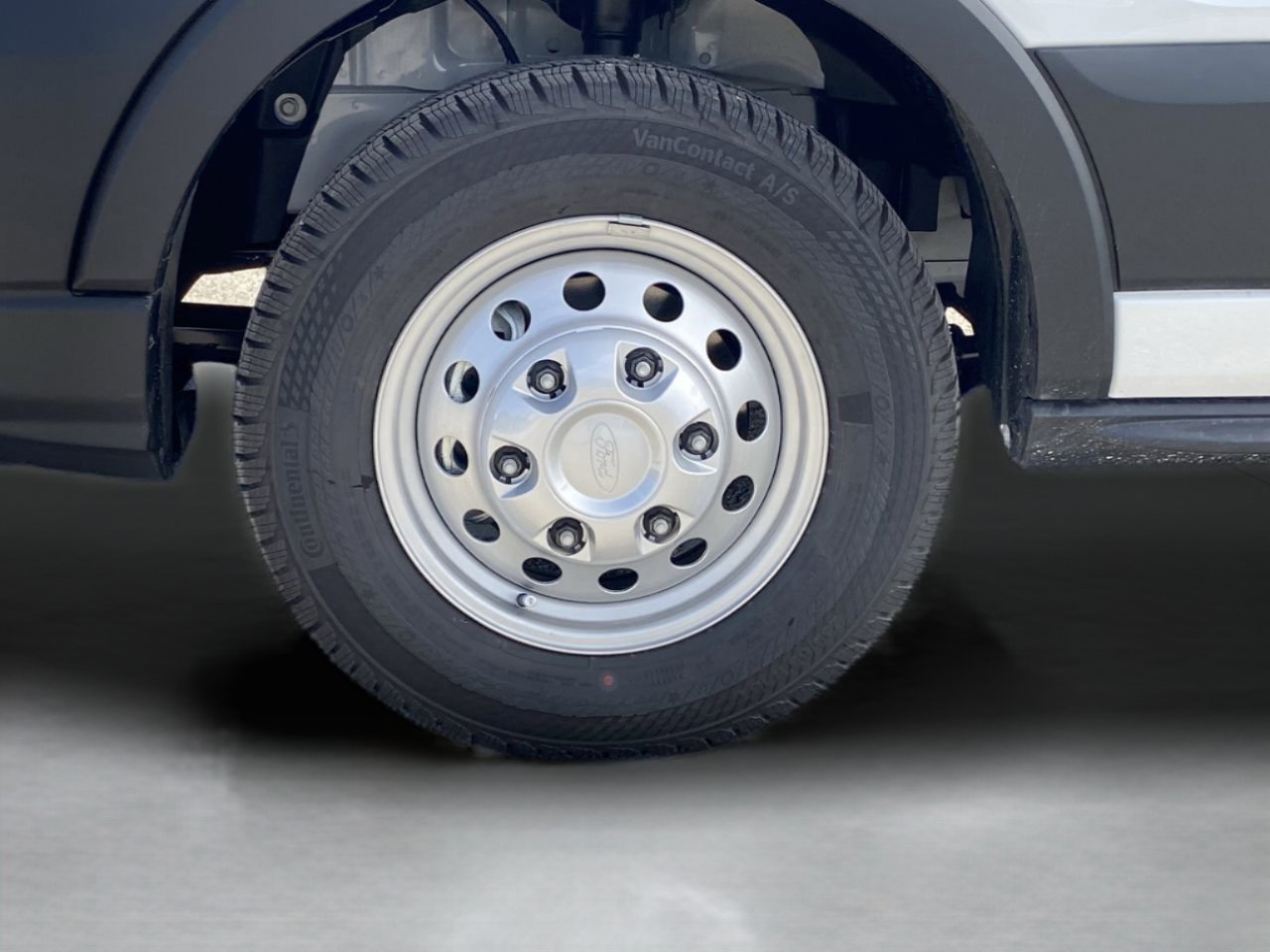 New 2026 Ford Transit 250 Low Roof AWD image 29