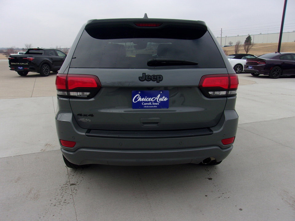 Used 2022 Jeep Grand Cherokee Laredo X image 4