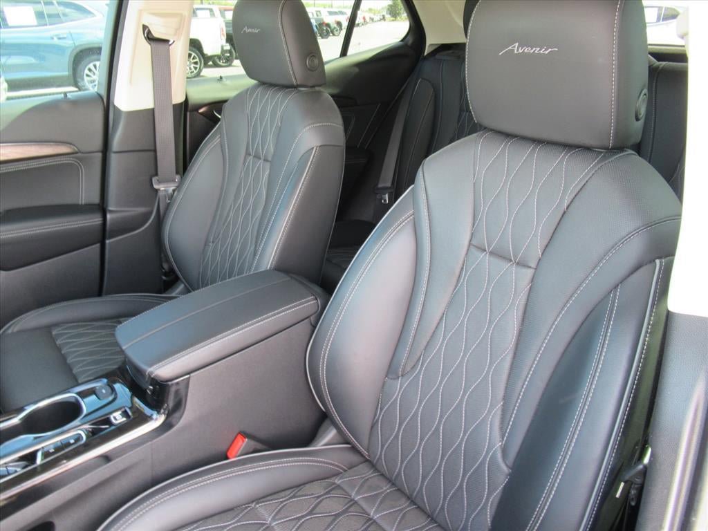 Used 2023 Buick Envision Avenir FWD image 17