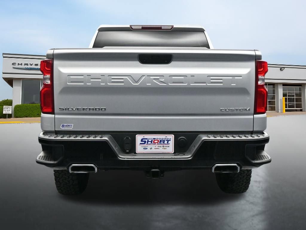 Used 2021 Chevrolet Silverado 1500 Custom Trail Boss AWD/4WD image 4