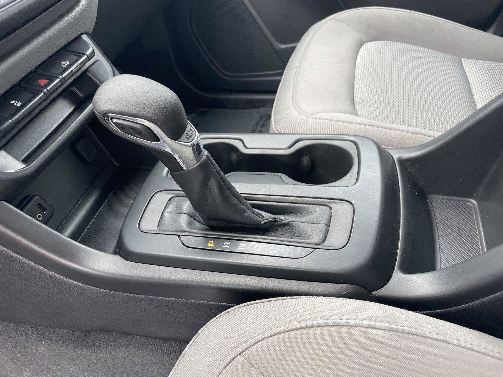 Used 2022 Chevrolet Colorado W/T RWD image 19