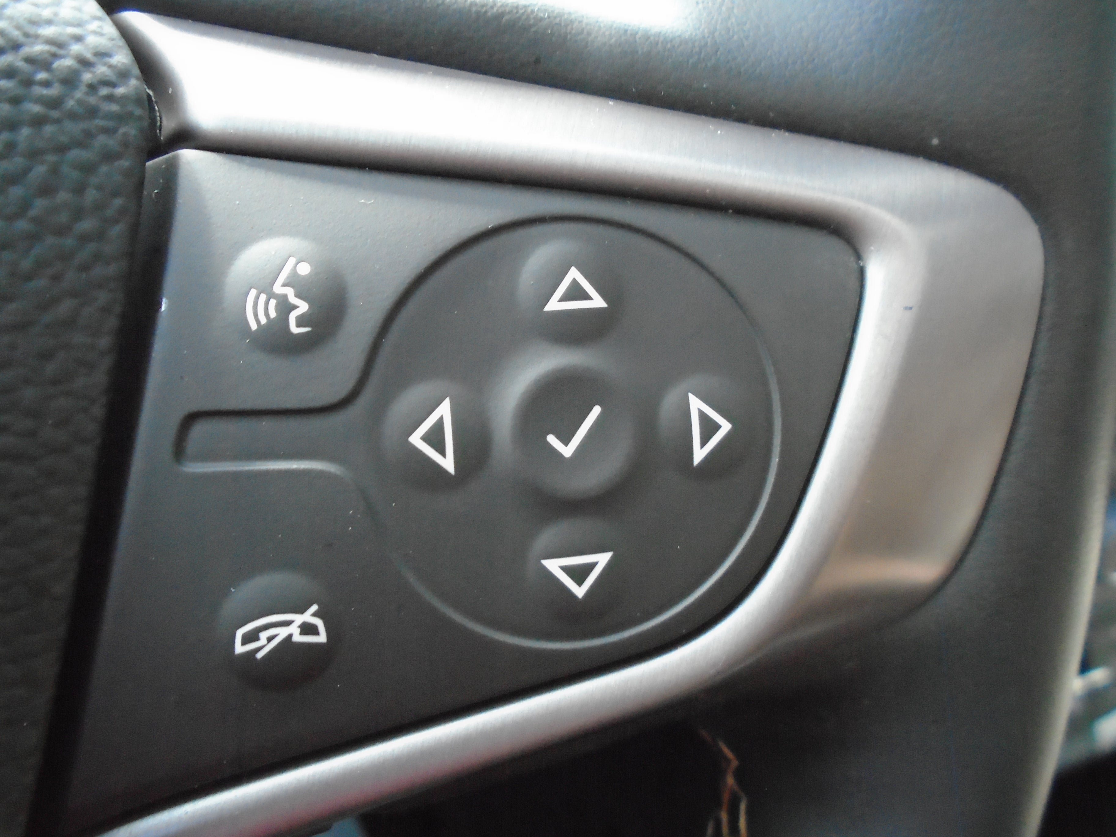 Certified 2024 GMC Terrain AT4 w/ Infotainment Package II AWD/4WD image 74