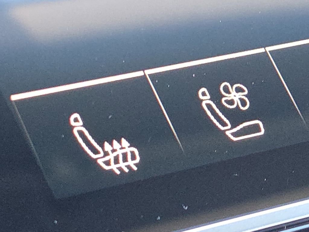 Used 2025 Audi Q8 Prestige image 6