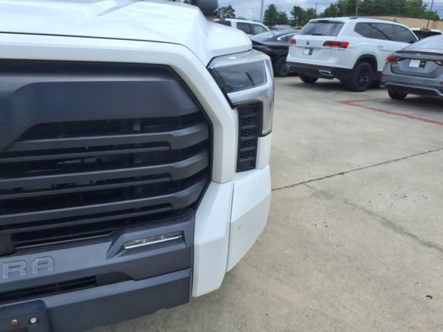 Used 2022 Toyota Tundra SR5 w/ SR5 Convenience Package RWD image 15