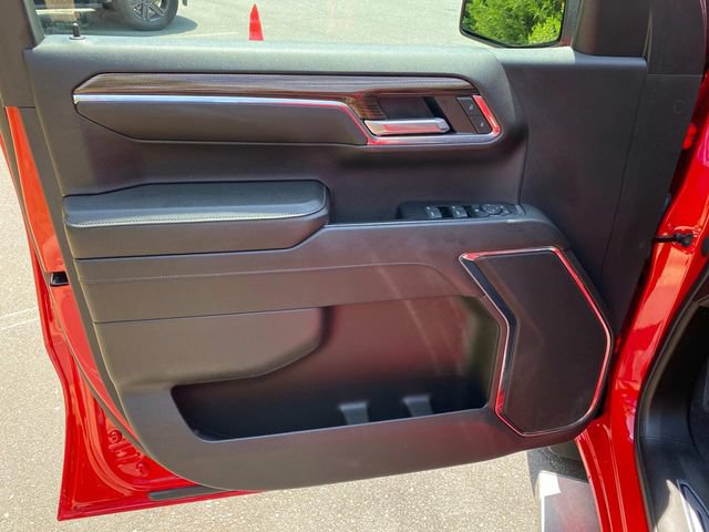 Used 2023 Chevrolet Silverado 1500 LT AWD/4WD image 12