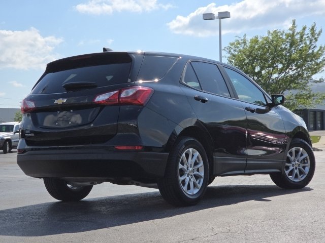 Used 2020 Chevrolet Equinox LS w/ LS Convenience Package FWD image 9