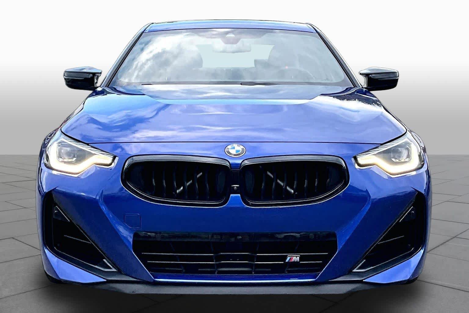 Used 2025 BMW M240i Coupe RWD image 4