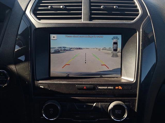 Used 2018 Ford Explorer XLT w/ Equipment Group 202A image 13