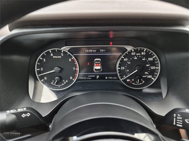 Used 2023 Nissan Rogue SV image 29