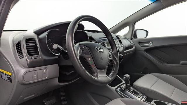 Used 2017 Kia Forte LX FWD image 23