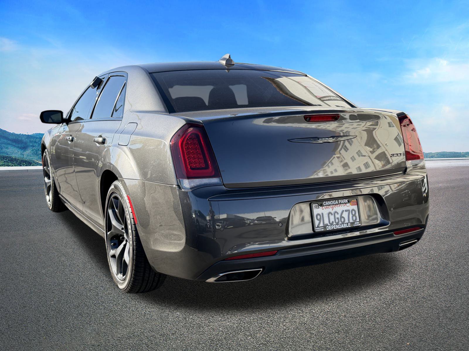 Certified 2023 Chrysler 300 Touring L w/ Popular Equipment Group image 8