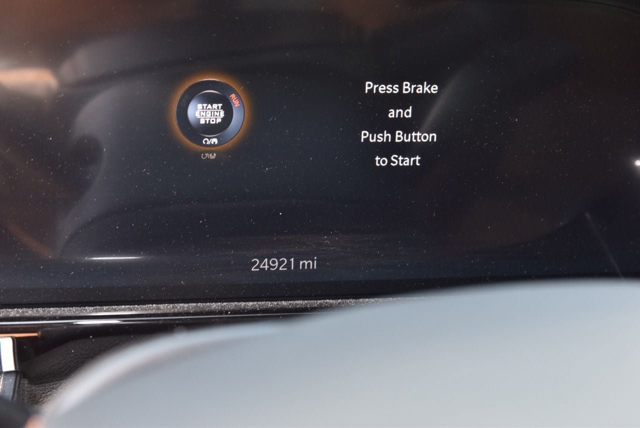 Used 2024 Jeep Grand Wagoneer Series III w/ Rear Seat Video Group 1 AWD/4WD image 8