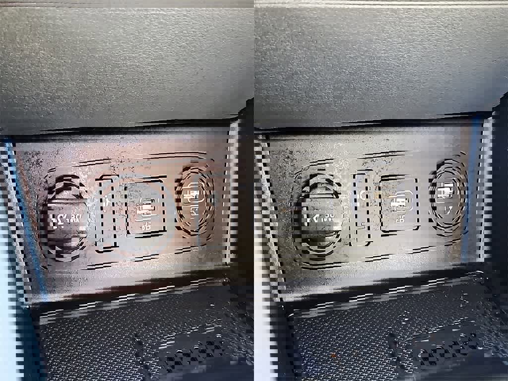 Used 2022 Hyundai Sonata Limited w/ Winter Weather Package image 23